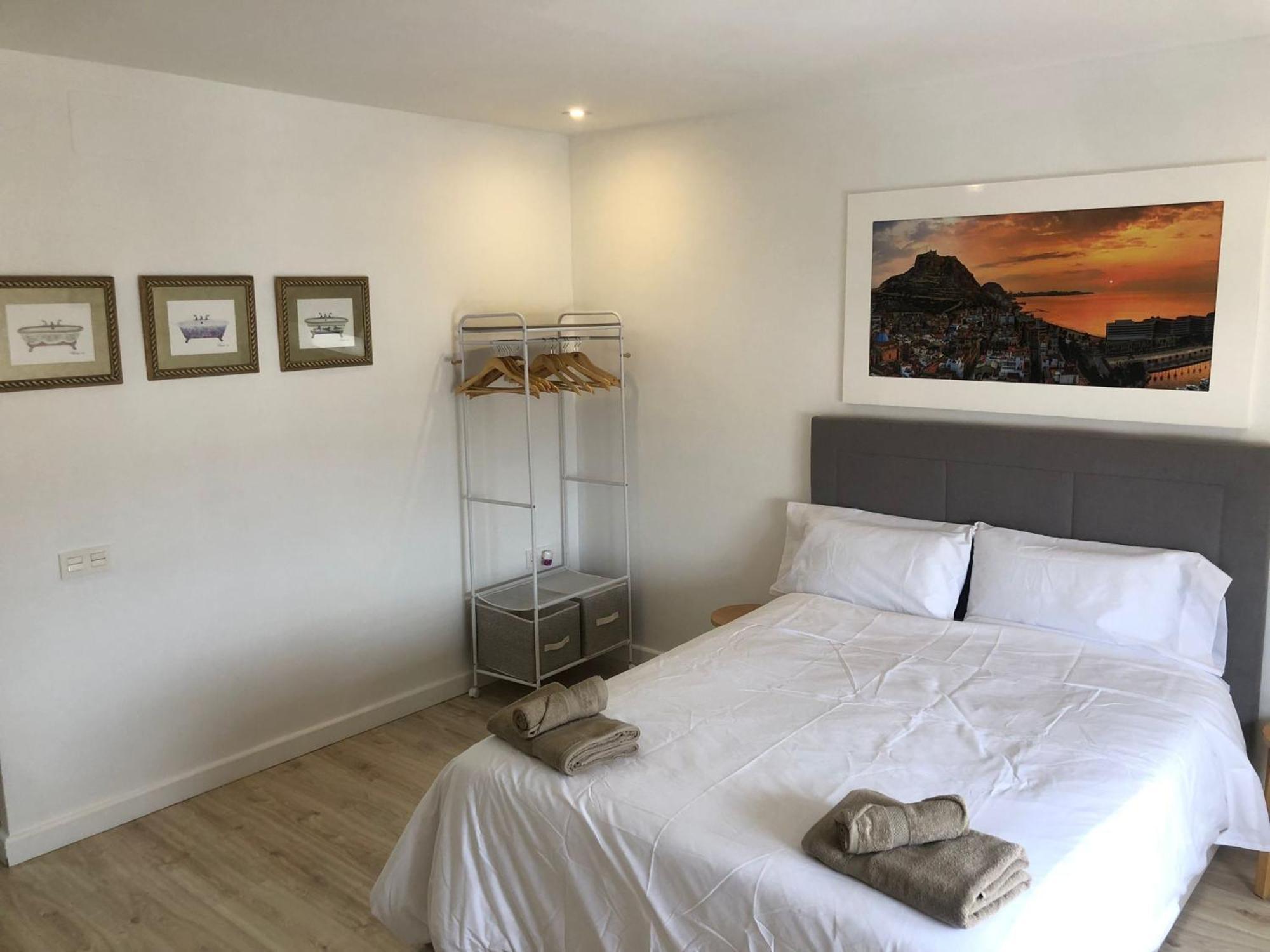 Incredible Apartment Alicante Bagian luar foto